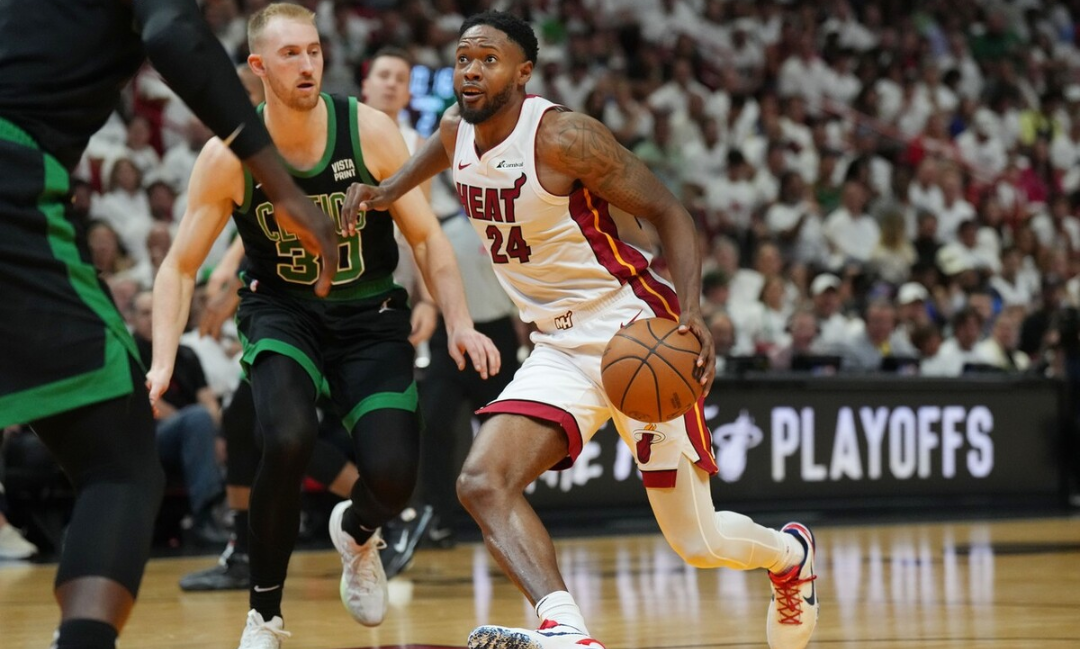 关于塔图姆焦点对战，Faker与40激战加拿大队分钟，出色防守胜负难料！热度持续攀升的信息